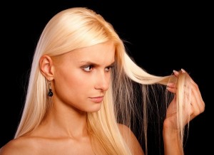 Как убрать желтизну с волос после окрашивания