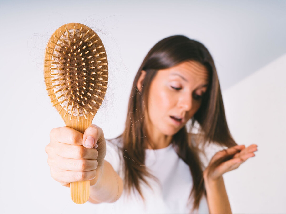 Выпадение волос: комплексный разбор причин алопеции у мужчин и женщин - 1